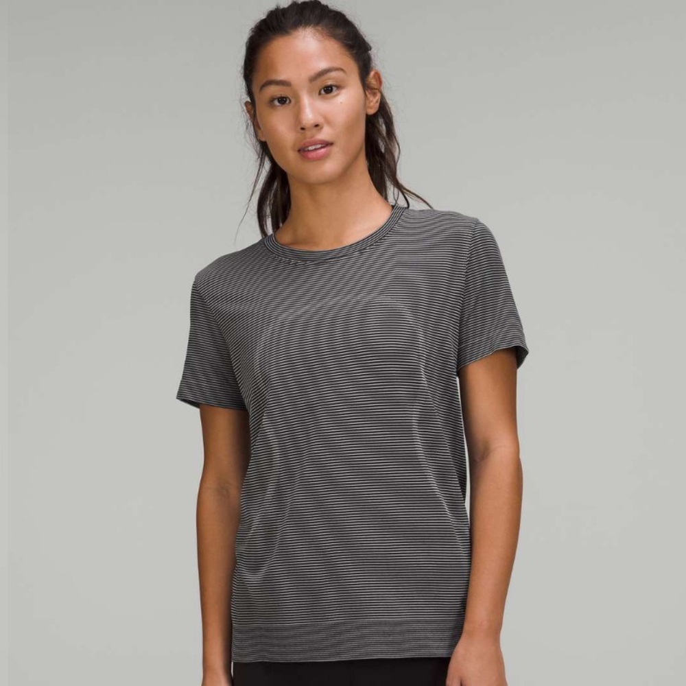 Lululemon Swiftly Relaxed-Fit Short Sleeve T-Shirt Tempo Stripe Black White